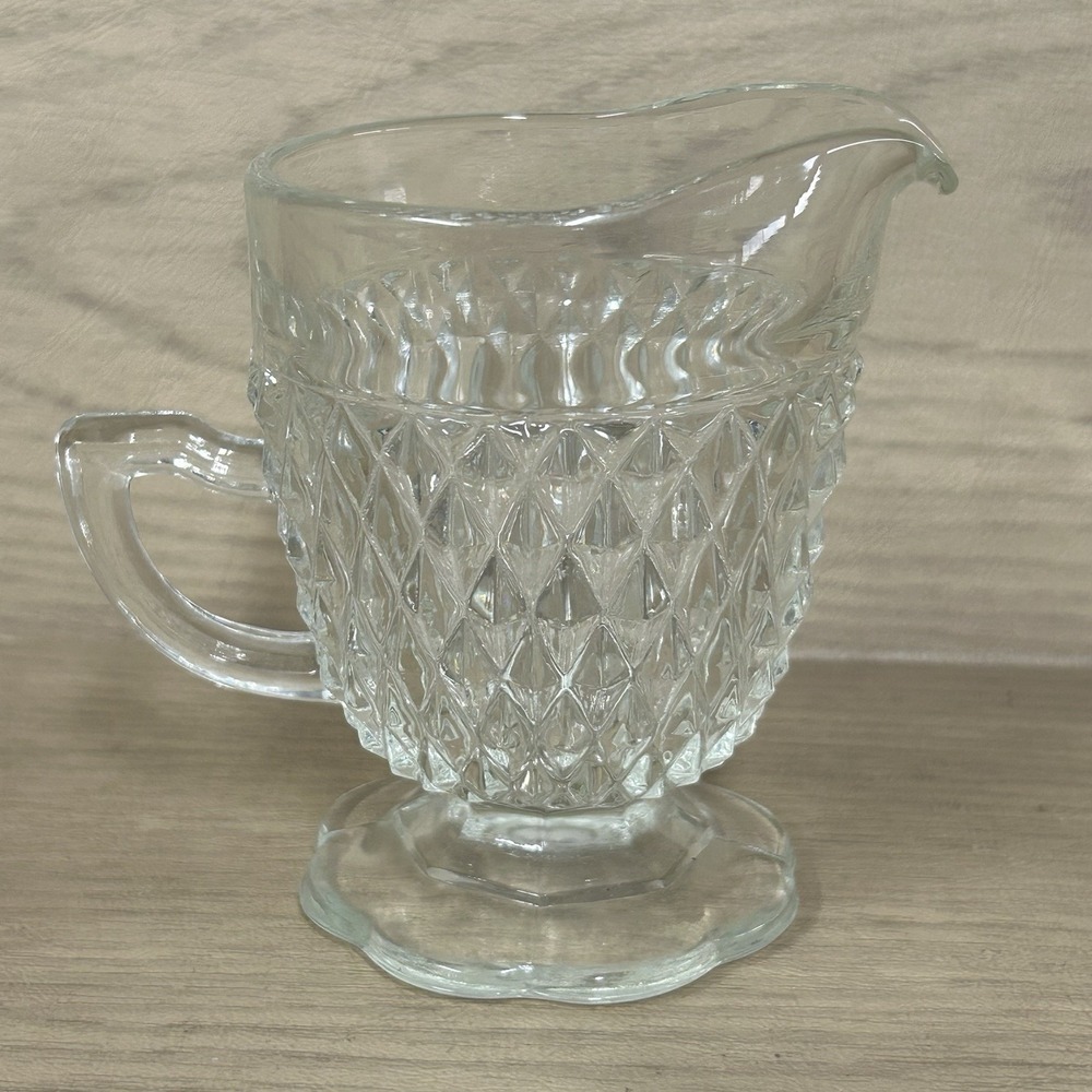 Vintage Indiana Crystal Clear Glass Diamond Point Footed Creamer - Picture 3 of 6